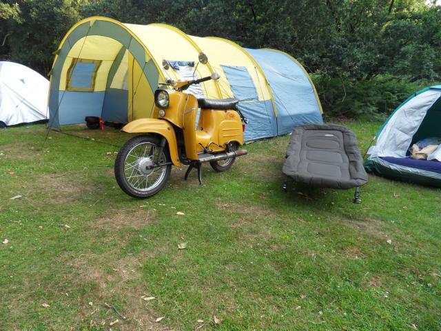 Alte Schätzchen standen hier viele auf dem Platz.
