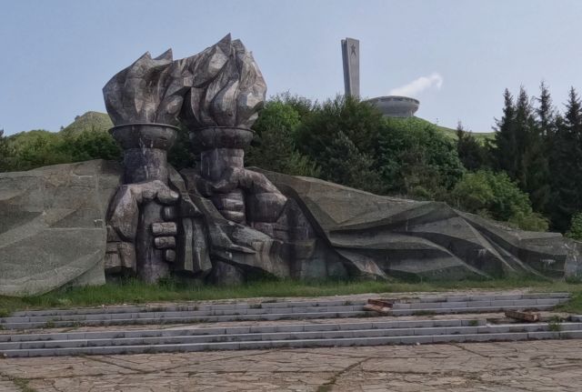das Iron-Fist-Monument