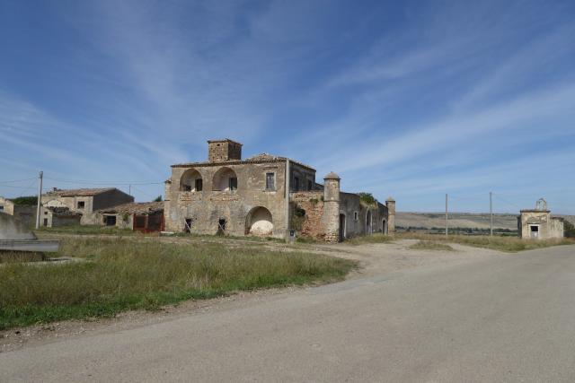 verlassenes Bauernhaus in Apulien