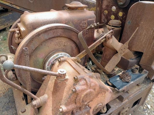 Alte rostige Maschinen und Geräte