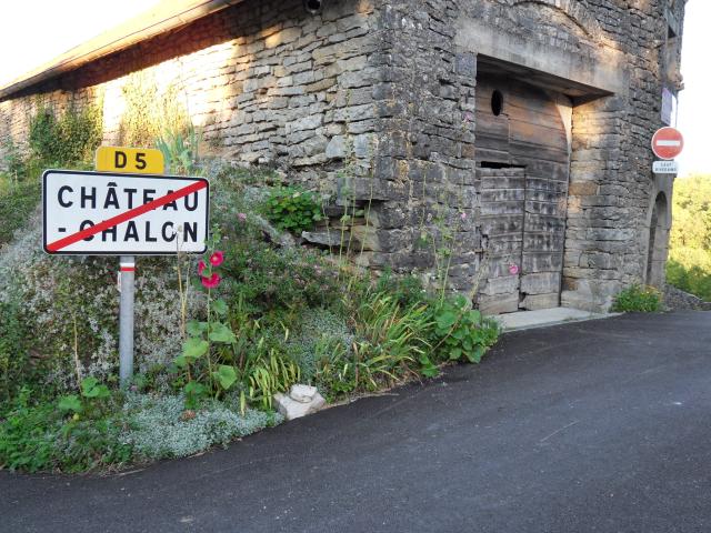 Scheune am Ortsausgang von Château-Chalon