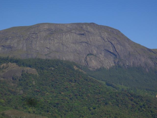 Blick auf das Anamudi-Gebirge (2.695 m)