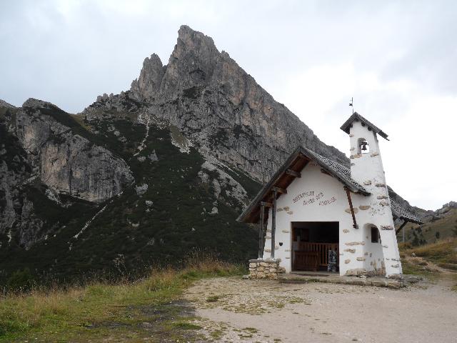 Kapelle auf dem Falzareggo-Pass