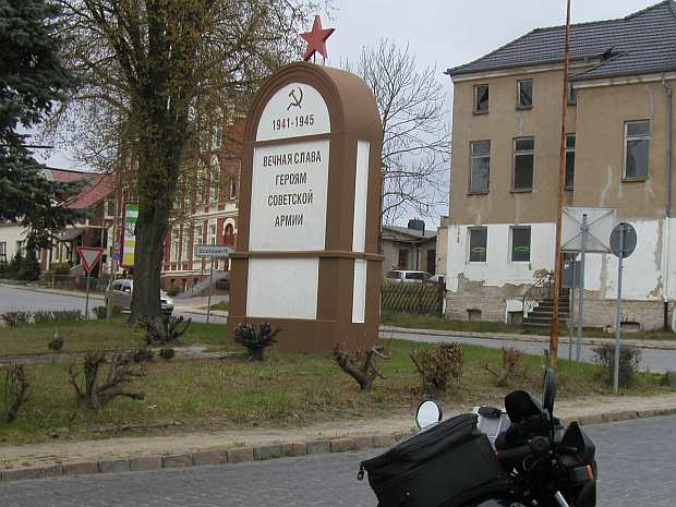 russischen Ehrenmal, das der Toten des Zweiten Weltkriegs erinnert