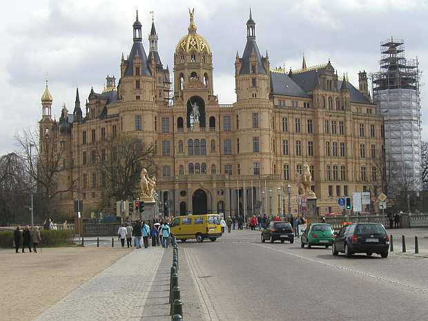 am Schweriner Schloss