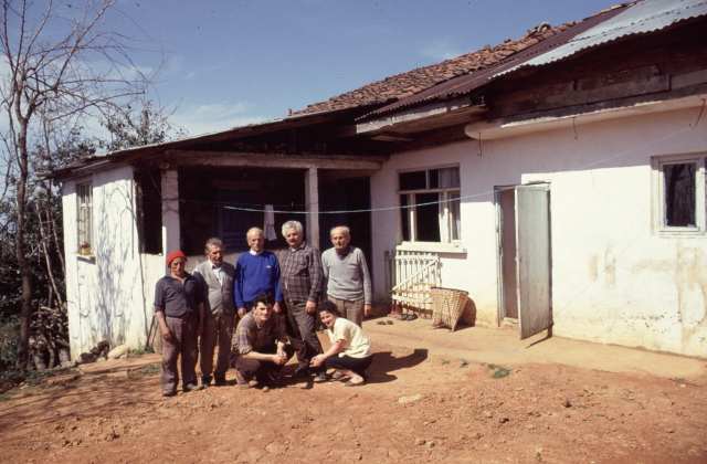bei den Nachbarn oben im Dorf