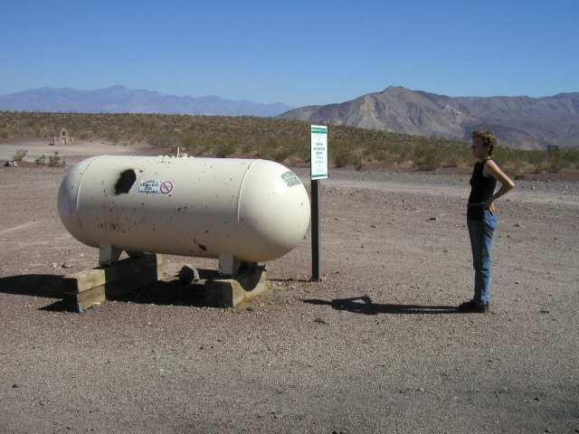 K&uuml;hlwassertank im Death Valley