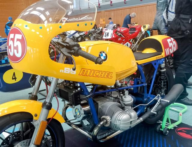 Ausstellung von mehr als 70 Renn-Motorrädern