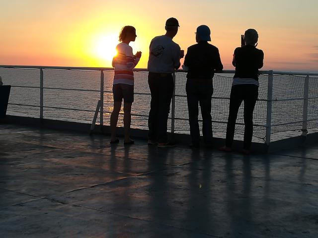 Sonnenuntergang an Bord