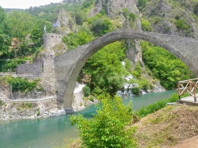alte Steinbrücke bei Konitsa