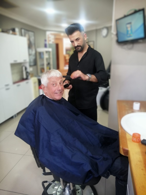 Haarschnitt beim Profi