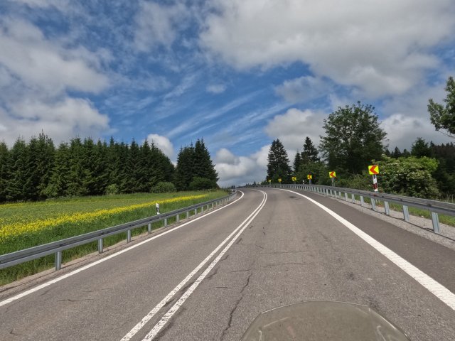 der Himmel wird wieder klar und blau 