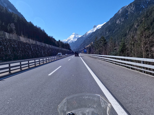 G0047206.JPG